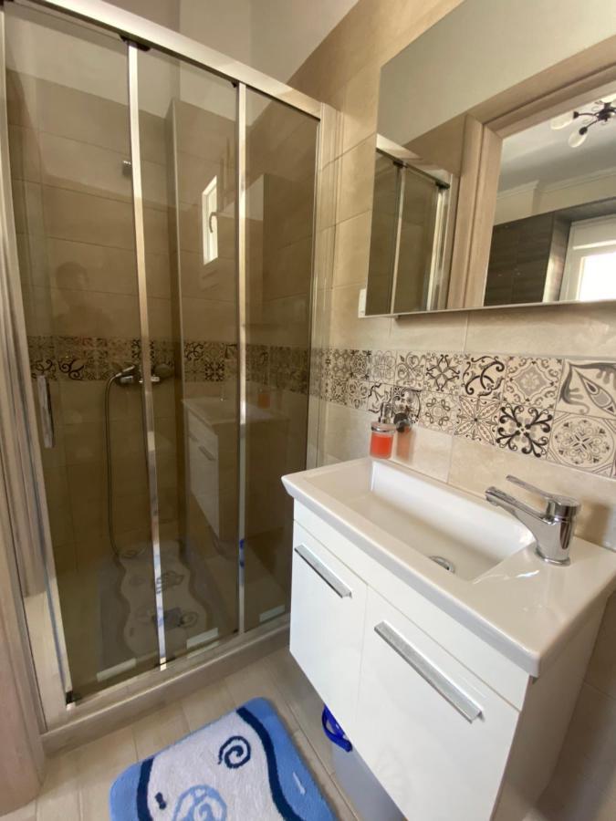 Villa Emerald Luxury Living Νικήτη Εξωτερικό φωτογραφία